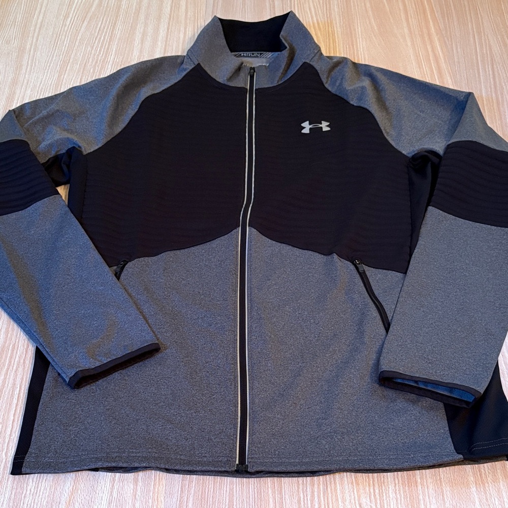 Under Armour Run coldgear fitted zip front jacket black gray